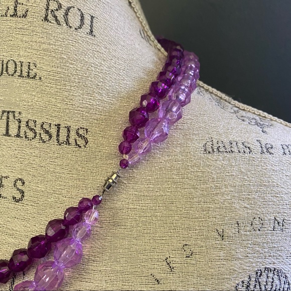 Purple and lavender double strand beaded plastic statement necklace - Picture 4 of 6